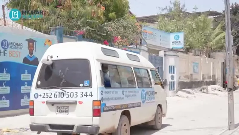 Midrar Academy bus on Mogadishu street